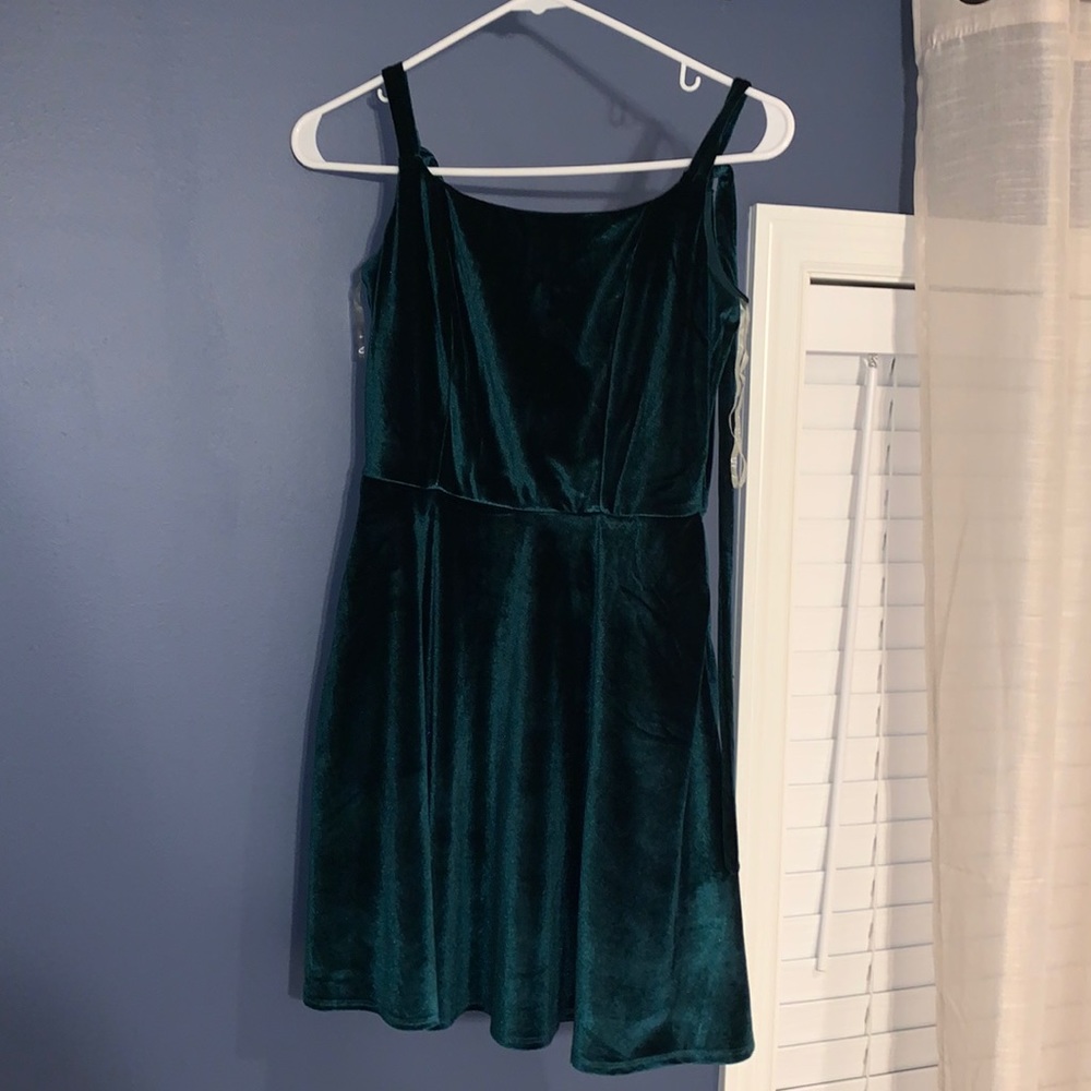 Francesca's velvet green mini dress